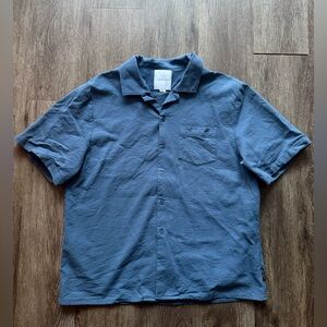 Men’s Blue Textured Collared Button Down